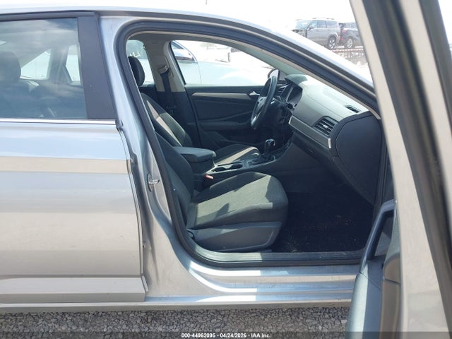 Aukcja sprzedaży 2019 Volkswagen Jetta 1.4t R-line/1.4t S/1.4t Se, vin: 3VWC57BU4KM206958, numer aukcji: 44962095