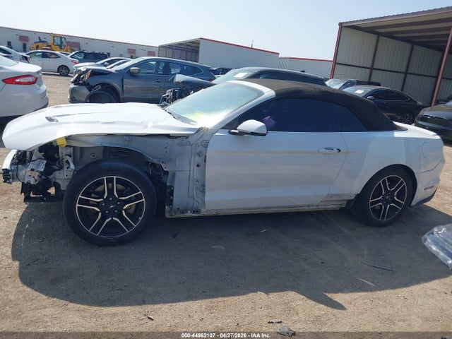 44962107 :رقم المزاد ، 1FATP8UH5J5154978 vin ، 2018 Ford Mustang Ecoboost Premium مزاد بيع