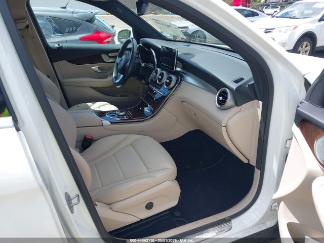 WDC0G4KB4JV093069 Mercedes-Benz Glc 300 4matic