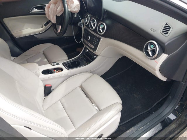 Продаж на аукціоні авто 2018 Mercedes-benz Cla 250 4matic, vin: WDDSJ4GB5JN552656, номер лоту: 44962119