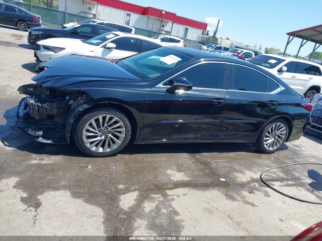 44962136 :رقم المزاد ، 58ABZ1B13KU025825 vin ، 2019 Lexus Es 350 Luxury مزاد بيع