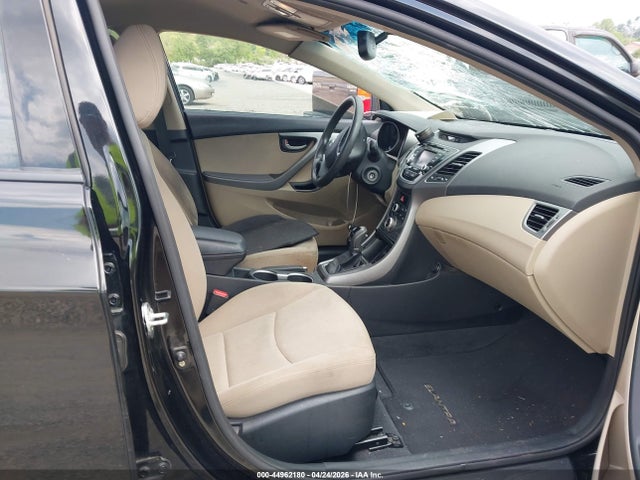 KMHDH4AE9GU480808 Hyundai ELANTRA SE