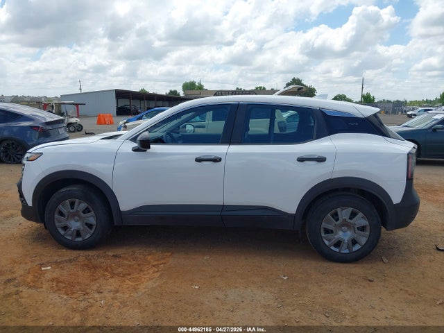3N8AP6BA1SL423608 Nissan Kicks S Fwd