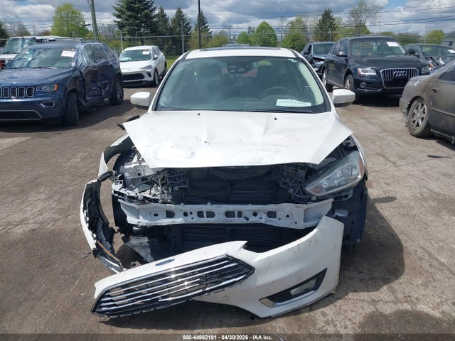 44962191 :رقم المزاد ، 1FADP3N27GL377142 vin ، 2016 Ford Focus Titanium مزاد بيع