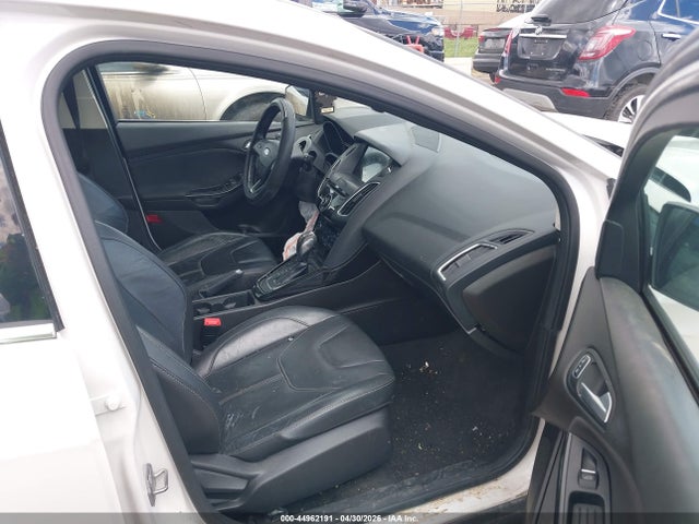 44962191 :رقم المزاد ، 1FADP3N27GL377142 vin ، 2016 Ford Focus Titanium مزاد بيع