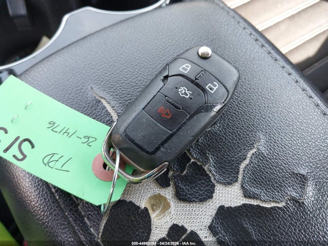44962193 :رقم المزاد ، 1FA6P0H71E5375158 vin ، 2014 Ford Fusion Se مزاد بيع