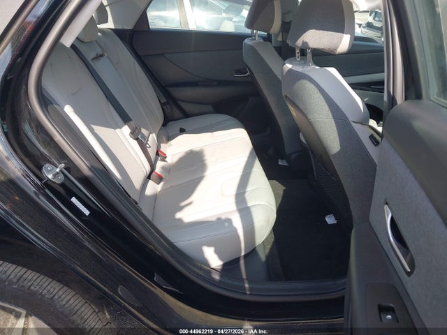 2023 Hyundai Elantra Limited მანქანა იყიდება აუქციონზე, vin: KMHLP4AG7PU454692, აუქციონის ნომერი: 44962219