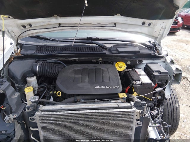 2014 Chrysler Town & Country Touring მანქანა იყიდება აუქციონზე, vin: 2C4RC1BG8ER381401, აუქციონის ნომერი: 44962241