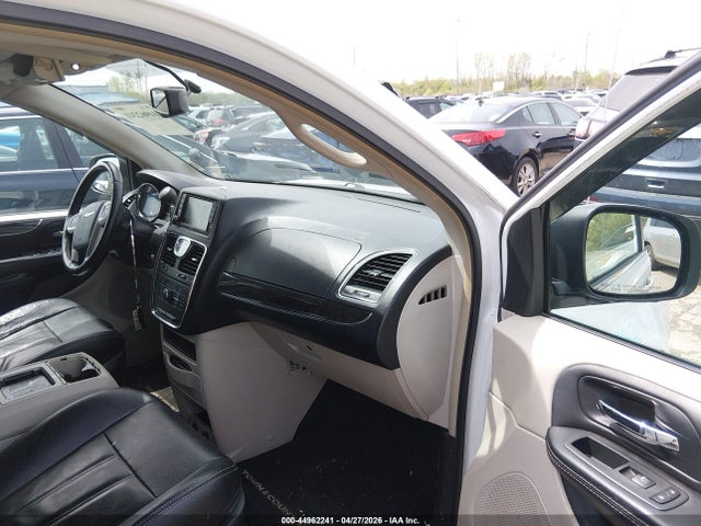 2014 Chrysler Town & Country Touring მანქანა იყიდება აუქციონზე, vin: 2C4RC1BG8ER381401, აუქციონის ნომერი: 44962241