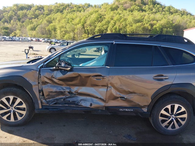44962247 :رقم المزاد ، 4S4BTADCXP3161289 vin ، 2023 Subaru Outback Premium مزاد بيع