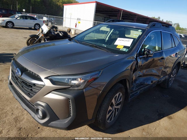 44962247 :رقم المزاد ، 4S4BTADCXP3161289 vin ، 2023 Subaru Outback Premium مزاد بيع