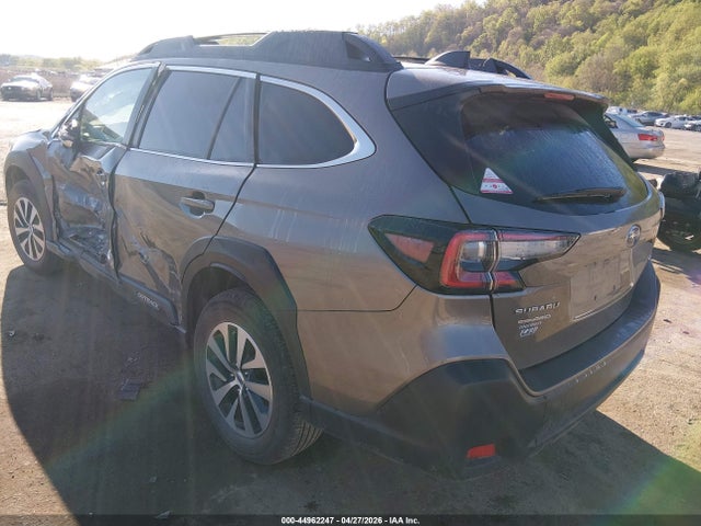 44962247 :رقم المزاد ، 4S4BTADCXP3161289 vin ، 2023 Subaru Outback Premium مزاد بيع