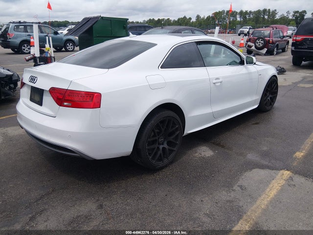 2016 Audi A5 2.0t Premium მანქანა იყიდება აუქციონზე, vin: WAUM2AFRXGA032821, აუქციონის ნომერი: 44962276