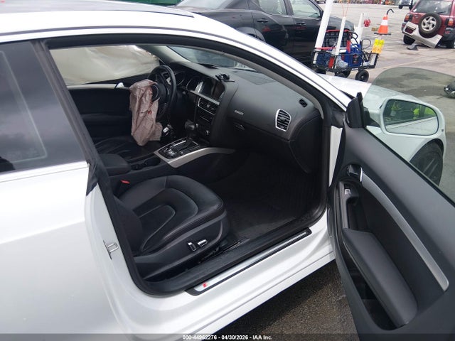 2016 Audi A5 2.0t Premium მანქანა იყიდება აუქციონზე, vin: WAUM2AFRXGA032821, აუქციონის ნომერი: 44962276
