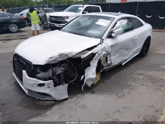 2016 Audi A5 2.0t Premium მანქანა იყიდება აუქციონზე, vin: WAUM2AFRXGA032821, აუქციონის ნომერი: 44962276