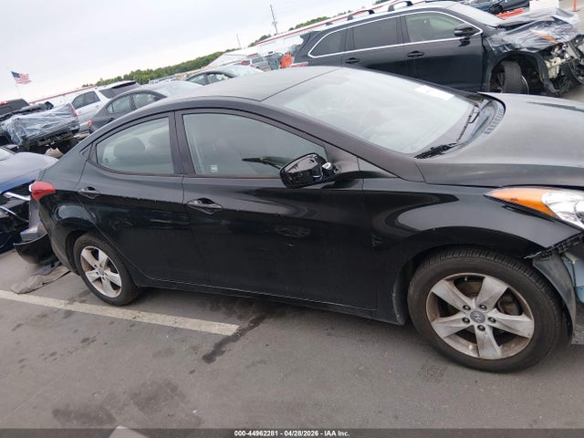 Продаж на аукціоні авто 2013 Hyundai Elantra Gls, vin: KMHDH4AE8DU781436, номер лоту: 44962281