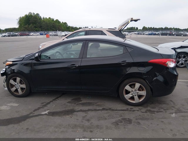 Продаж на аукціоні авто 2013 Hyundai Elantra Gls, vin: KMHDH4AE8DU781436, номер лоту: 44962281