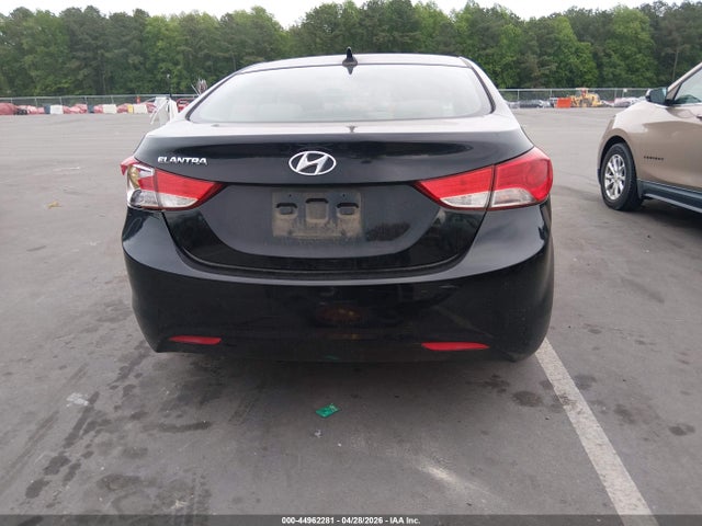 Продаж на аукціоні авто 2013 Hyundai Elantra Gls, vin: KMHDH4AE8DU781436, номер лоту: 44962281