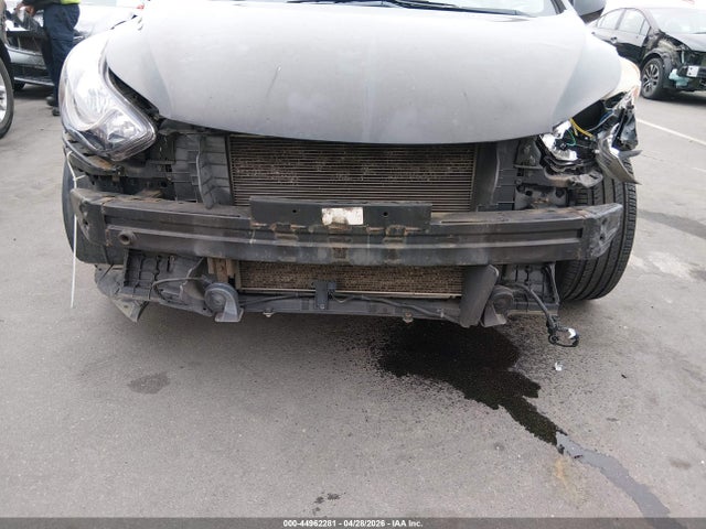 Продаж на аукціоні авто 2013 Hyundai Elantra Gls, vin: KMHDH4AE8DU781436, номер лоту: 44962281