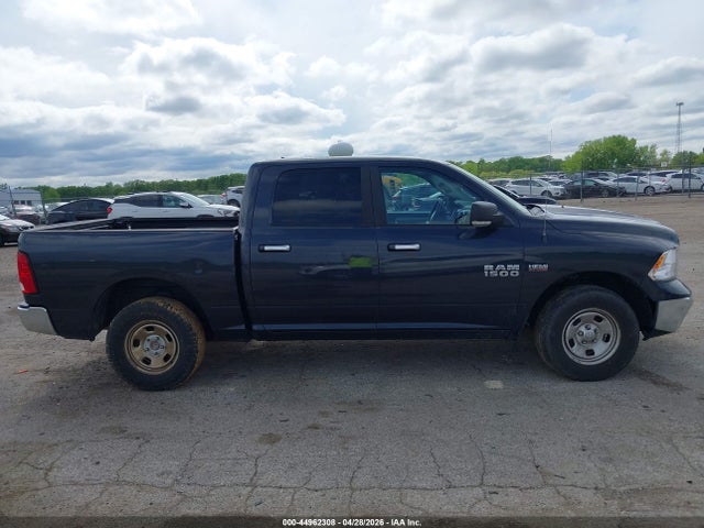44962308 :رقم المزاد ، 1C6RR7LT5JS332766 vin ، 2018 Ram 1500 Big Horn  4x4 5'7 Box مزاد بيع