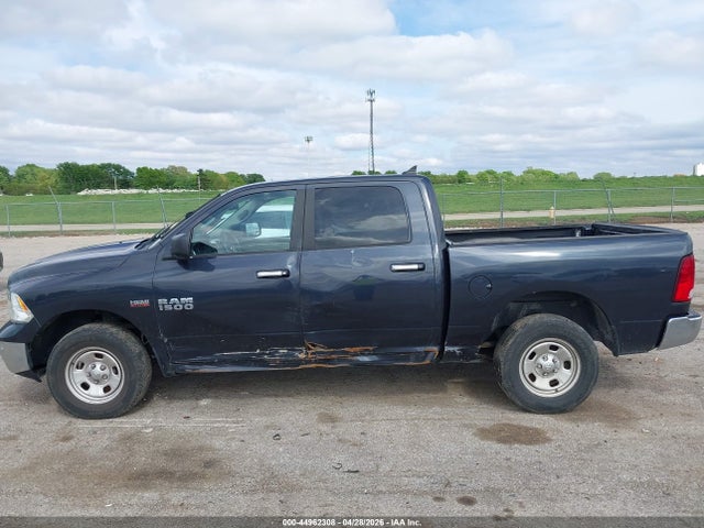 44962308 :رقم المزاد ، 1C6RR7LT5JS332766 vin ، 2018 Ram 1500 Big Horn  4x4 5'7 Box مزاد بيع