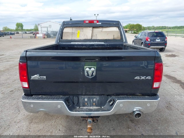 44962308 :رقم المزاد ، 1C6RR7LT5JS332766 vin ، 2018 Ram 1500 Big Horn  4x4 5'7 Box مزاد بيع
