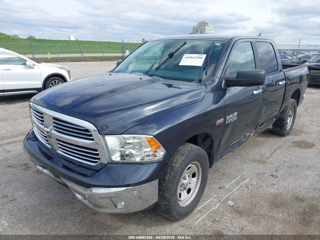 44962308 :رقم المزاد ، 1C6RR7LT5JS332766 vin ، 2018 Ram 1500 Big Horn  4x4 5'7 Box مزاد بيع