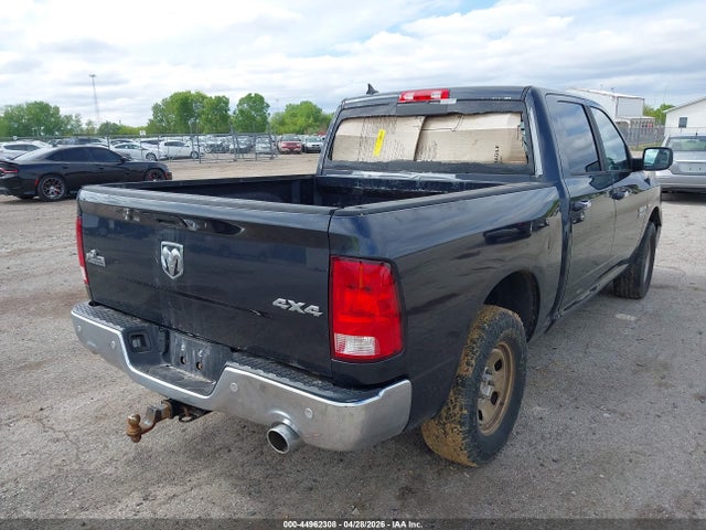 44962308 :رقم المزاد ، 1C6RR7LT5JS332766 vin ، 2018 Ram 1500 Big Horn  4x4 5'7 Box مزاد بيع