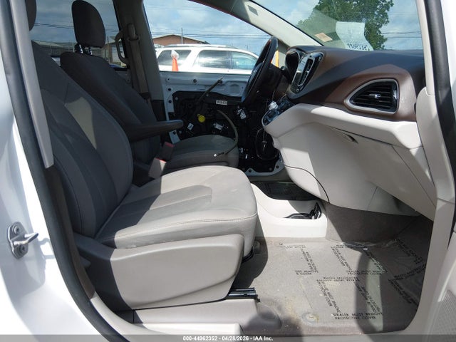 Aukcja sprzedaży 2017 Chrysler Pacifica Touring, vin: 2C4RC1DG0HR675912, numer aukcji: 44962352