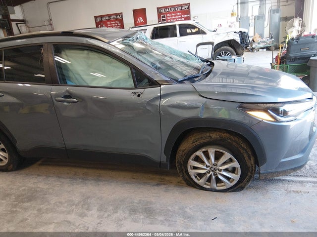 7MUCAAAG0PV061342 Toyota Corolla Cross Le