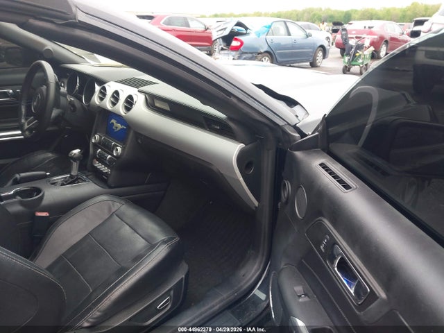 44962379 :رقم المزاد ، 1FATP8UH2H5287546 vin ، 2017 Ford Mustang Ecoboost Premium مزاد بيع