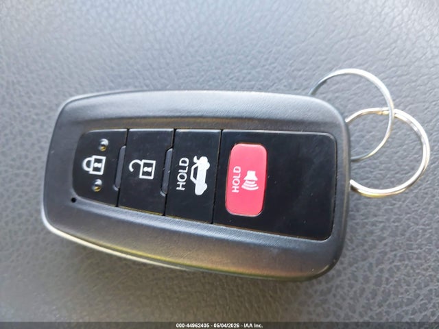 4T1R11AK2RU265921 Toyota CAMRY LE