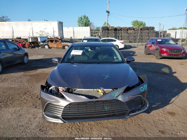 4T1R11AK2RU265921 Toyota CAMRY LE