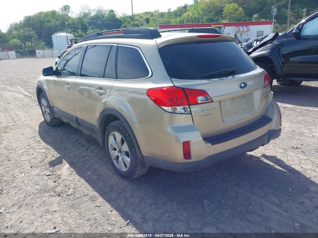 44962410 :رقم المزاد ، 4S4BRBGC9A3317667 vin ، 2010 Subaru Outback 2.5i Premium مزاد بيع