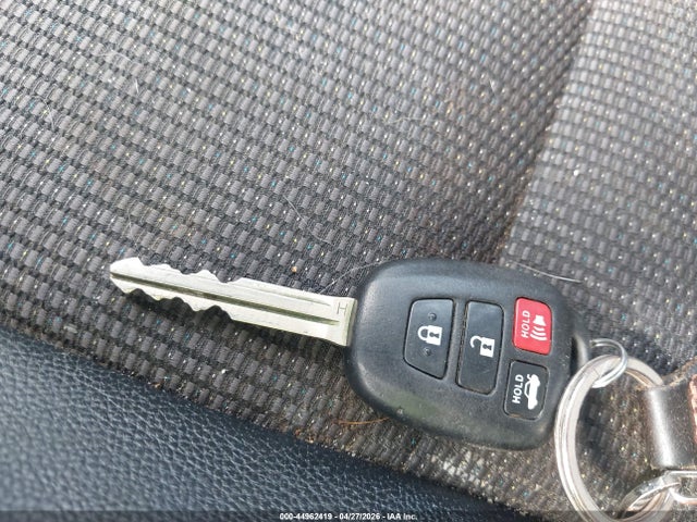 44962419 :رقم المزاد ، 2T1BURHE8EC063720 vin ، 2014 Toyota Corolla S Plus مزاد بيع