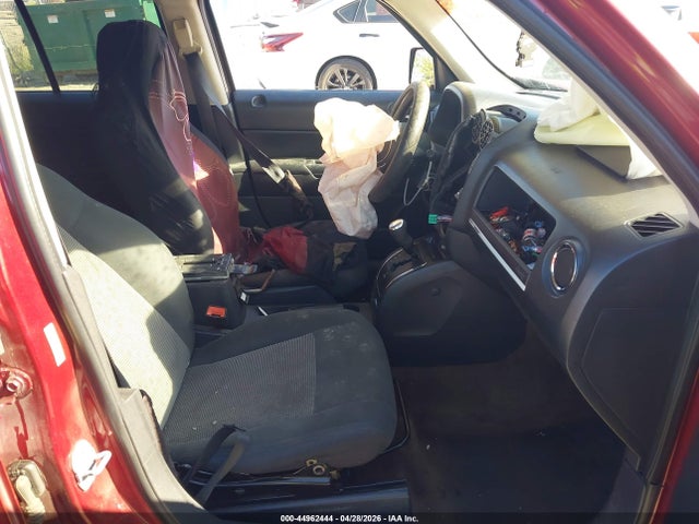 44962444 :رقم المزاد ، 1C4NJPFB1FD122341 vin ، 2015 Jeep Patriot Latitude مزاد بيع
