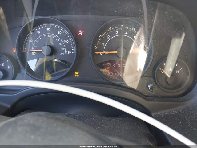 44962444 :رقم المزاد ، 1C4NJPFB1FD122341 vin ، 2015 Jeep Patriot Latitude مزاد بيع