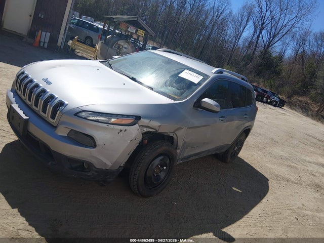 44962499 :رقم المزاد ، 1C4PJMCB1HW575054 vin ، 2017 Jeep Cherokee Latitude 4x4 مزاد بيع