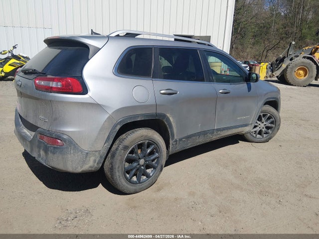 44962499 :رقم المزاد ، 1C4PJMCB1HW575054 vin ، 2017 Jeep Cherokee Latitude 4x4 مزاد بيع