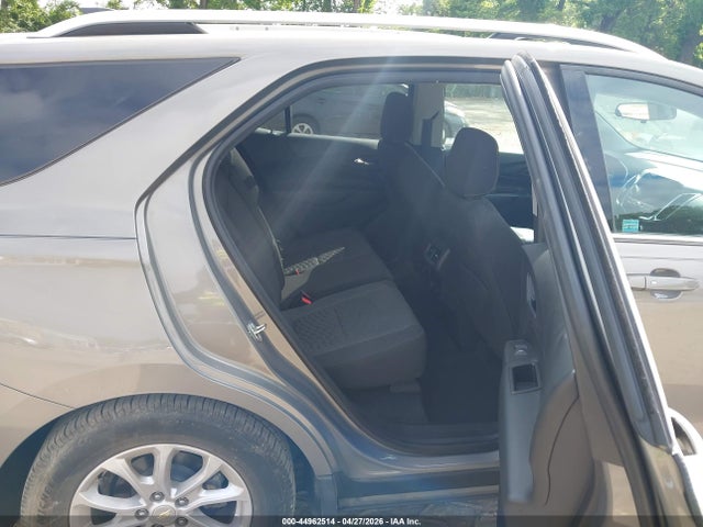 3GNAXJEV4JS593793 Chevrolet EQUINOX LT