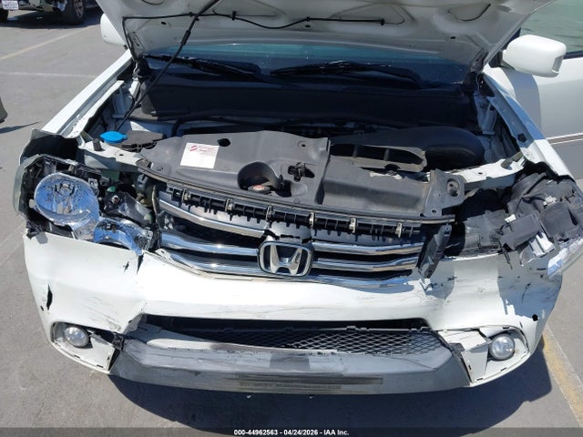 44962563 :رقم المزاد ، 5FNYF4H99CB067729 vin ، 2012 Honda Pilot Touring مزاد بيع