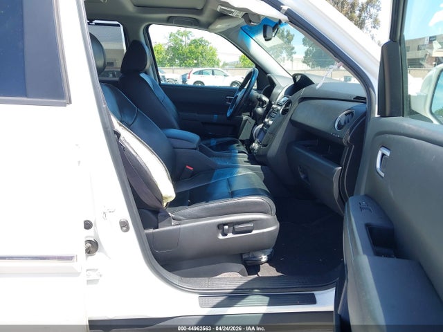 44962563 :رقم المزاد ، 5FNYF4H99CB067729 vin ، 2012 Honda Pilot Touring مزاد بيع