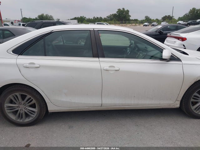 Aukcja sprzedaży 2015 Toyota Camry Se, vin: 4T1BF1FKXFU932242, numer aukcji: 44962569