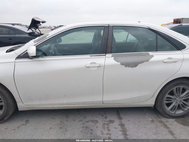 Aukcja sprzedaży 2015 Toyota Camry Se, vin: 4T1BF1FKXFU932242, numer aukcji: 44962569