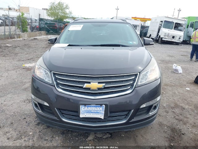 1GNKVHKD8HJ290929 Chevrolet Traverse 2lt