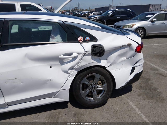 5XXG64J2XMG076902 KIA K5 Gt-line