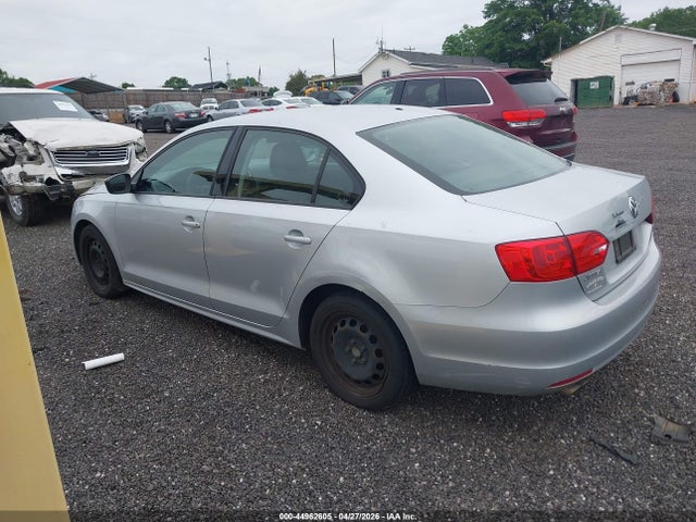 Продаж на аукціоні авто 2013 Volkswagen Jetta 2.0l S, vin: 3VW2K7AJ9DM218750, номер лоту: 44962605