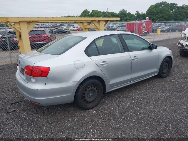 Продаж на аукціоні авто 2013 Volkswagen Jetta 2.0l S, vin: 3VW2K7AJ9DM218750, номер лоту: 44962605