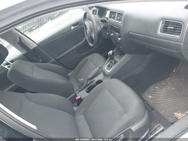 Продаж на аукціоні авто 2013 Volkswagen Jetta 2.0l S, vin: 3VW2K7AJ9DM218750, номер лоту: 44962605