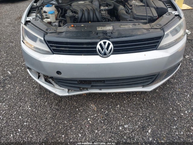 Продаж на аукціоні авто 2013 Volkswagen Jetta 2.0l S, vin: 3VW2K7AJ9DM218750, номер лоту: 44962605